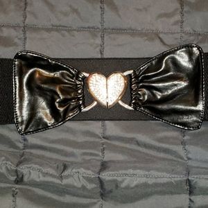 Faux leather rhinestone heart belt